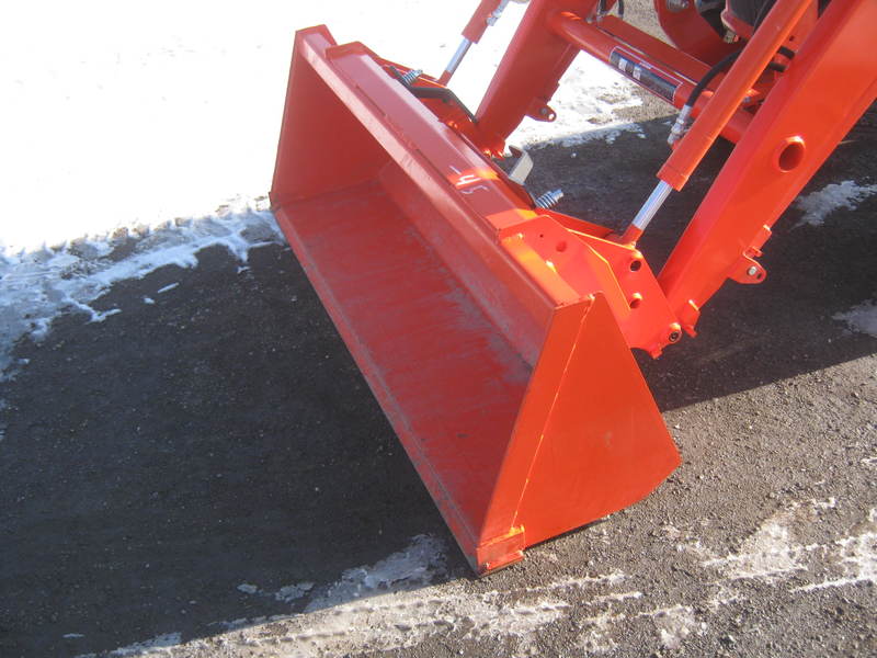 Tractors - Compact  Kubota L3901 Tractor  Photo